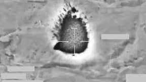 RAF战士使用激光引导的炸弹杀死Isis战斗机在伊拉克洞穴中