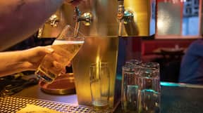 酒吧重新开张后需求激增，生啤短缺