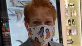 Pauline Hanson'喜欢她的新golliwog面膜