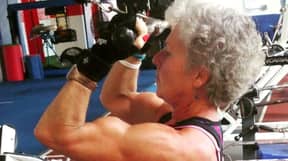 纪录的Powerlifting Grandma说她现在比30年前更好