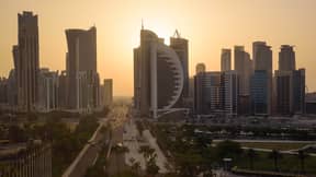 卡塔尔安装户外空调系统以应对极高的热量