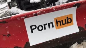 Pornhub正在提供帮助美国人......但不是你如何思考