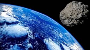 2021年将飞过地球的最大小行星“潜在危险”