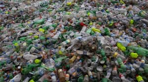 Tesco设定为顾客提供回收塑料瓶