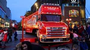 圣诞节正式开始，随着可口可乐卡车在下周开始巡回赛
