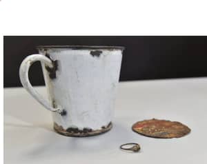 奥斯威辛集中营的杯子揭示了70年历史的秘密