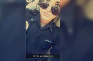 两周后，警察因发布种族主义Snapchat而被解雇