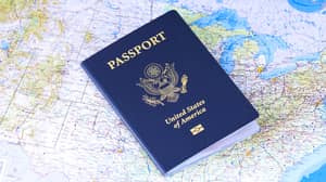 美国被定罪的恋童癖者将在他们的护照中识别