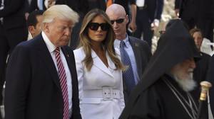 Melania Trump在以色列访问时，特朗普'唐纳德的唐纳德的手走了