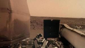 NASA Insight Probe发出来自火星的第一个'selfie'
