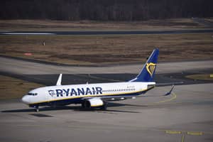 Ryanair乘客准备死亡，并将最终文本写为普通的急救着陆