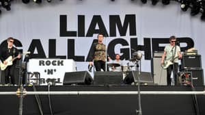 Liam Gallagher在20分钟的演出后走开舞台