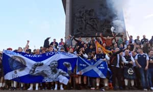 苏格兰足球迷在伦敦市中心的纪念品