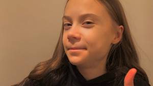 Greta Thunberg Mocks在18岁生日帖子的阴谋理论巨魔