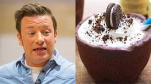 杰米·奥利弗（Jamie Oliver）奶昔比孩子的每日糖津贴六倍