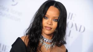 蕾哈娜（Rihanna）在表弟被枪杀后要求结束枪支暴力