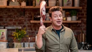 杰米·奥利弗（Jamie Oliver）在他的北伦敦豪宅中涉嫌窃贼