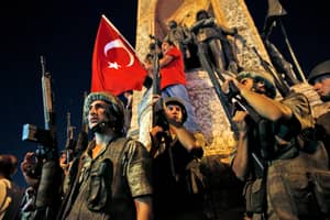 有报道称土耳其发生政变，首都听到巨大的爆炸声