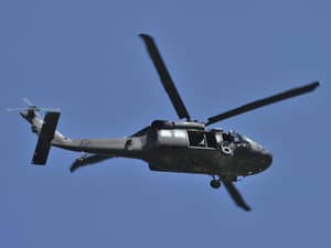 土耳其军用直升机在希腊的土地与政变请求庇护有关