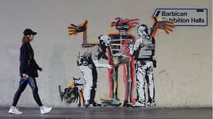 班克斯（Banksy）瞄准了伦敦的巴比肯中心（Barbican Center）