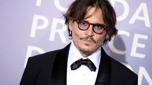 Johnny Depp在陷入奇妙的野兽3后接受电影节奖