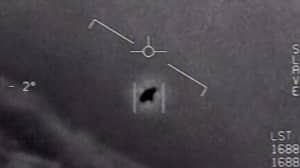 五角大楼解除了UFOS的三个海军视频