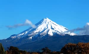新西兰的塔拉纳基山爆发了'当'不是'时'的时候'