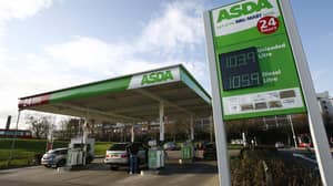 ASDA碎屑争议汽油率追随客户反弹