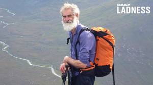 80岁的男子在苏格兰攀登所有282名慕罗斯，以纪念他的妻子痴呆症
