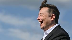 Elon Musk分享了“最强大的论点”，即外国人不存在