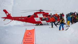 奥地利和瑞士被雪崩活埋的滑雪者