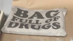 佛罗里达州警察发现袋子里有袋子标记为“袋子装满了毒品”