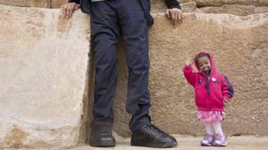 世界上最小的女人与世界上最高的男人们在埃及