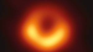 科学家推出了第一个黑洞的照片