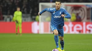 克里斯蒂亚诺·罗纳尔多（Cristiano Ronaldo）成为足球的第一位亿万富翁