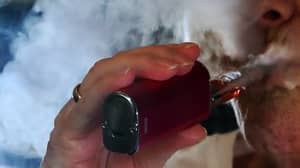 美国卫生官员调查了被认为与烟有关的神秘肺部疾病