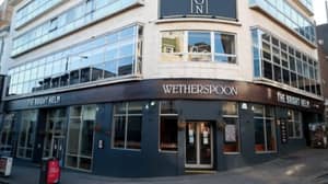 Wetherspoon Pub Chain Cloud计划重新打开'在6月下旬'，锁定措施允许