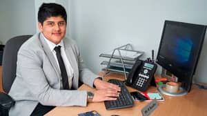 英国的“最年轻的会计师”在他12岁时设立了他的业务