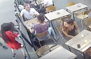 一段女性被袭击的视频在网上疯传后，法国通过了关于街头骚扰的新法律