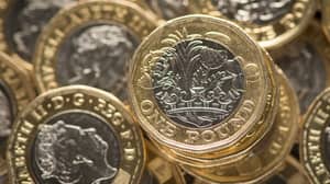 已经发现了一种新的稀有1英镑硬币，并发现了薄荷'错误'，它在eBay上销售了财富