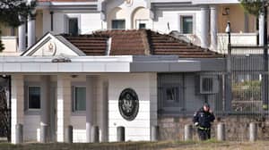 男子用手榴弹袭击美国大使馆在黑山大使馆