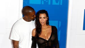 Kim Kardashian揭示了Kanye在母亲节送给她100万美元