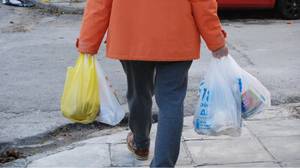 智利套装成为禁止塑料袋的第一个国家