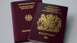 英国政府取消了150多名圣战者和罪犯的护照