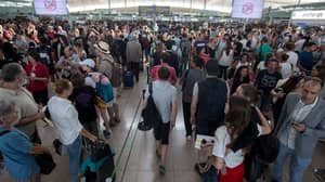 西班牙机场工作人员罢工可能导致复活节旅行混乱