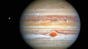 木星上的风可以达到高达900英里每股速度的速度