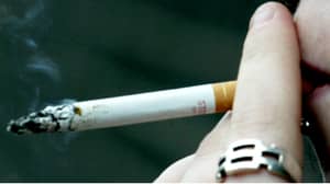 吸烟可以加快超过二十多年的年轻人老龄化的迹象