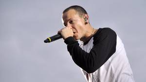 Linkin Park将为切斯特·本宁顿的最后巡演发行现场专辑