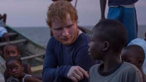 在听到他们的情绪故事后，Ed Sheeran救了一些利比里亚街头男孩