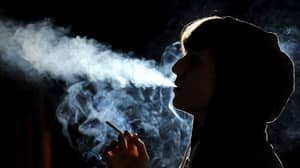 泄露的计划呼吁在2030年在英国结束吸烟
